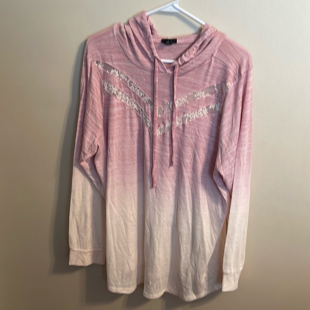 NWT Torrid Pink to Cream Ombre Lace-Trim Hooded Pullover